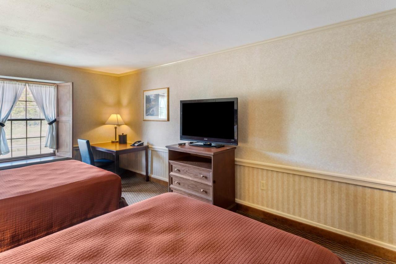 The Riverstone Inn Towanda Экстерьер фото