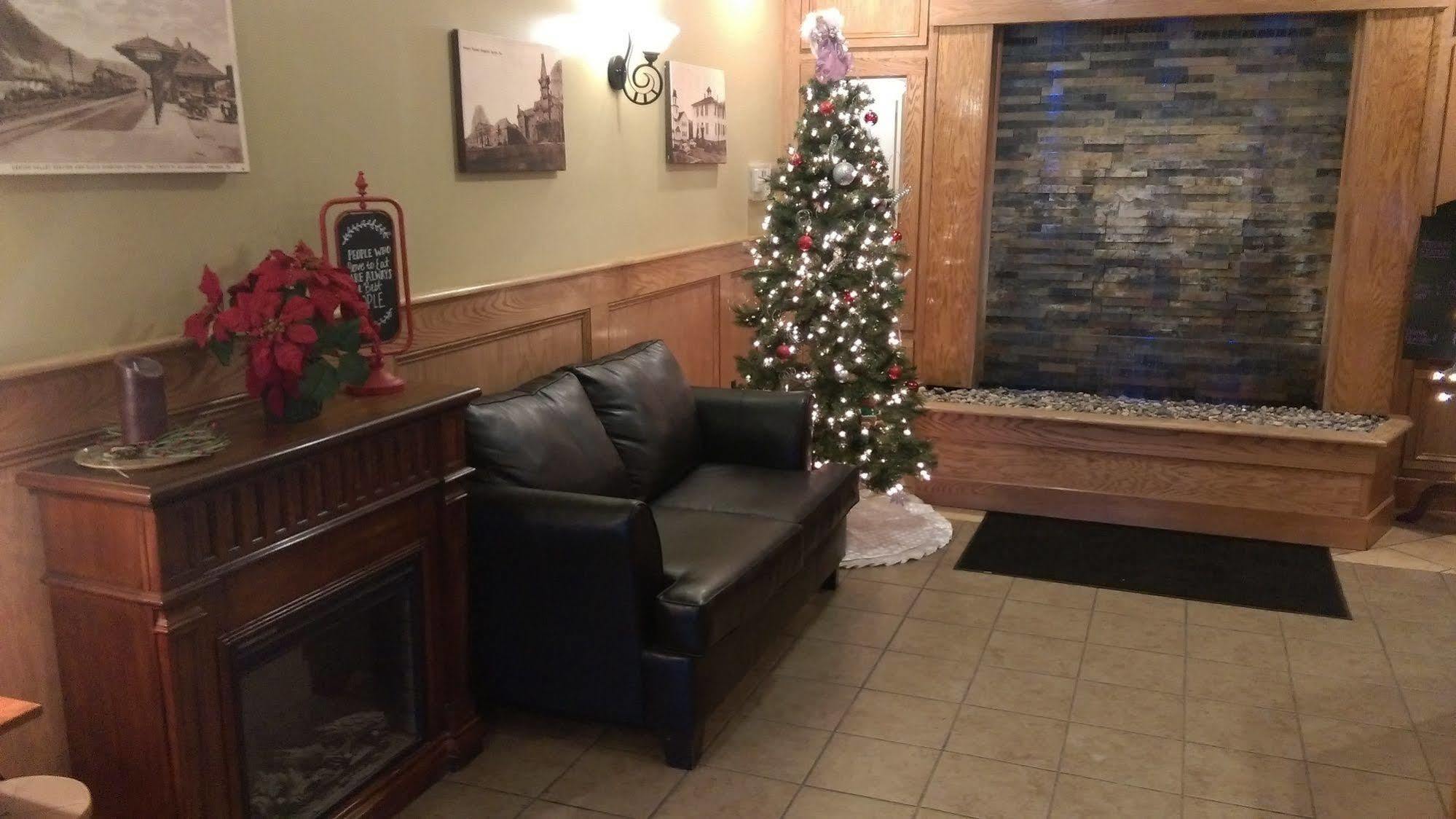 The Riverstone Inn Towanda Экстерьер фото